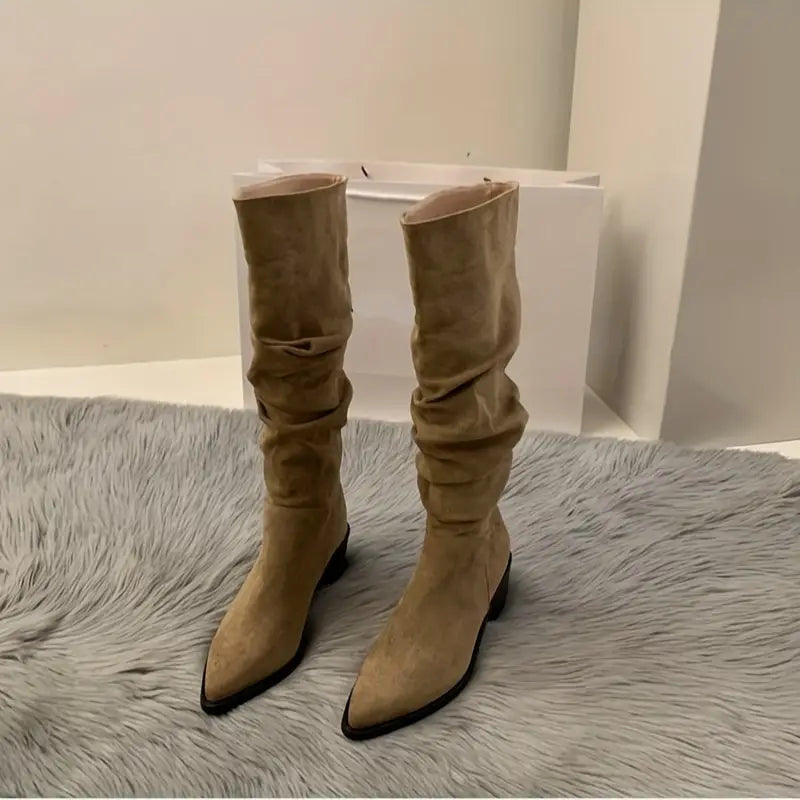 Daphne - Elegant semi-high boots for women