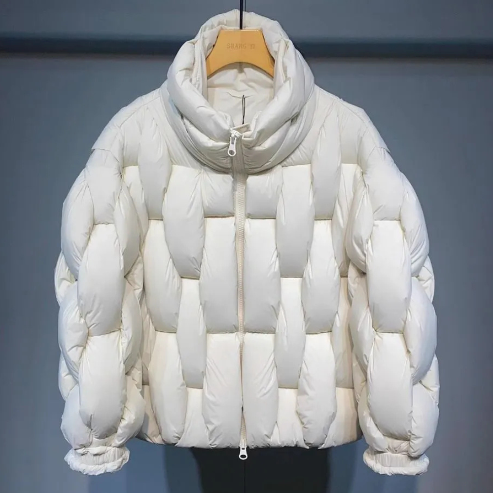 CHRISTIAN - Stylish Puffer Jacket for the Fashion-conscious Man