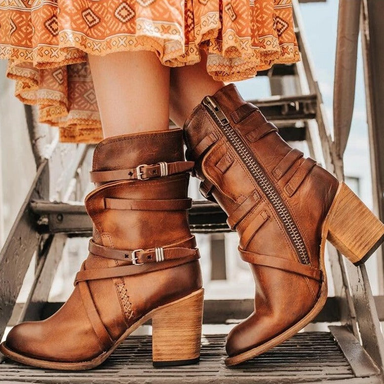 Nina - Stylish women's leather boots for winter