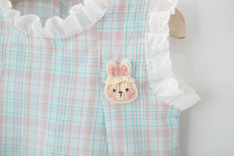 Checks ruffle lace top and shorts set