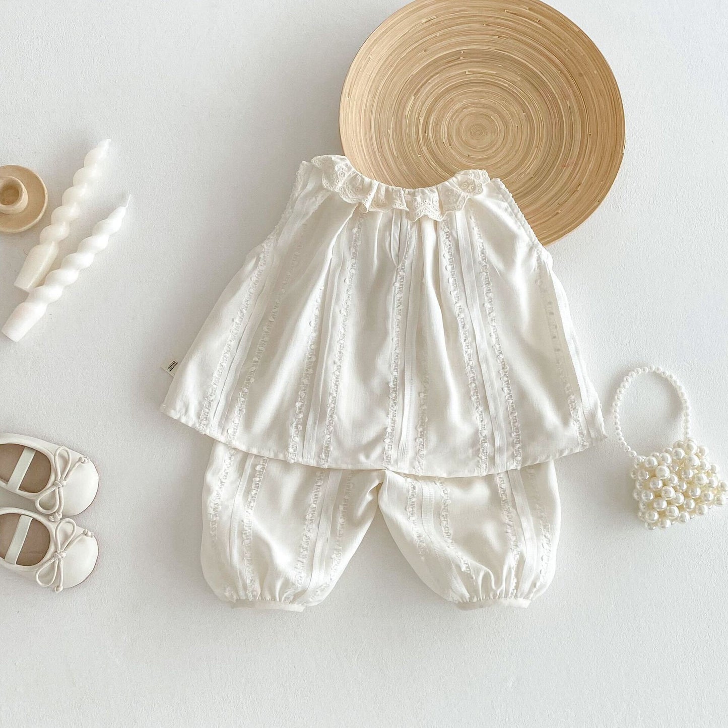 Eyelet lace collar set