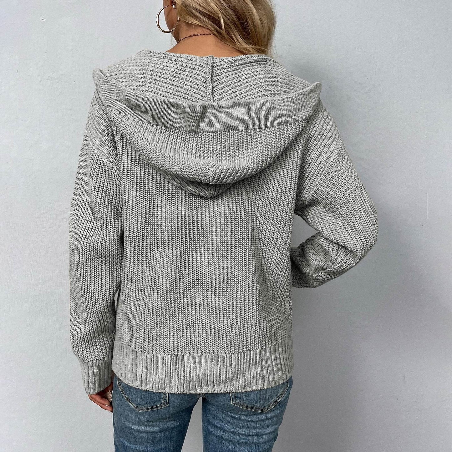 Lyra - Stylish Women's Sweater Vest for Every Occasion