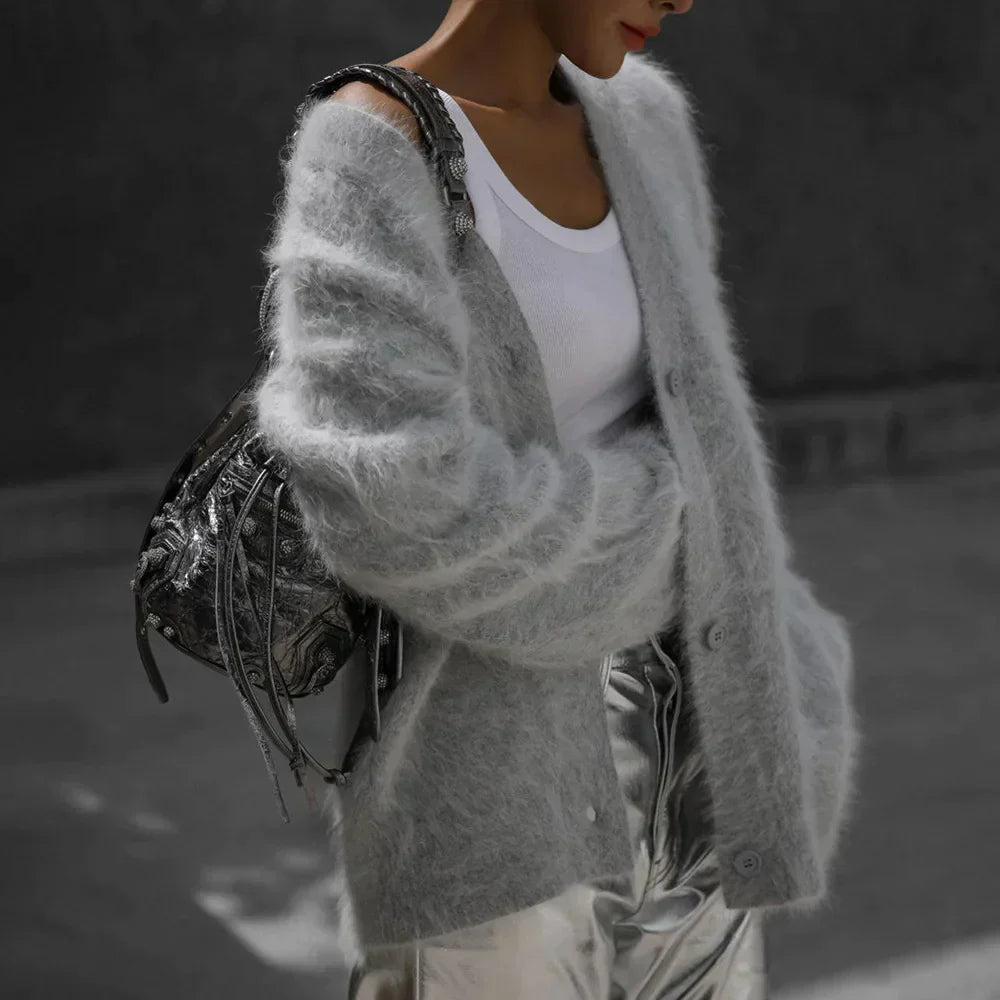 Luxurious cashmere cardigan from Cosy Couture