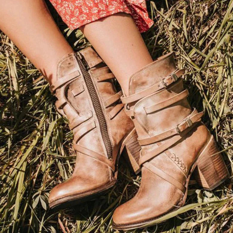 Luna - Vintage Women's Boots with Style
