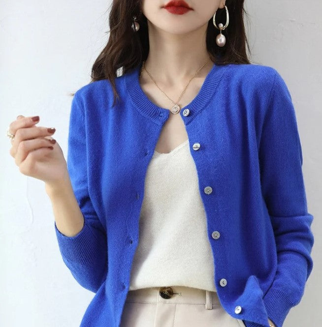 Evelyn - Elegant cardigan perfect for spring trips