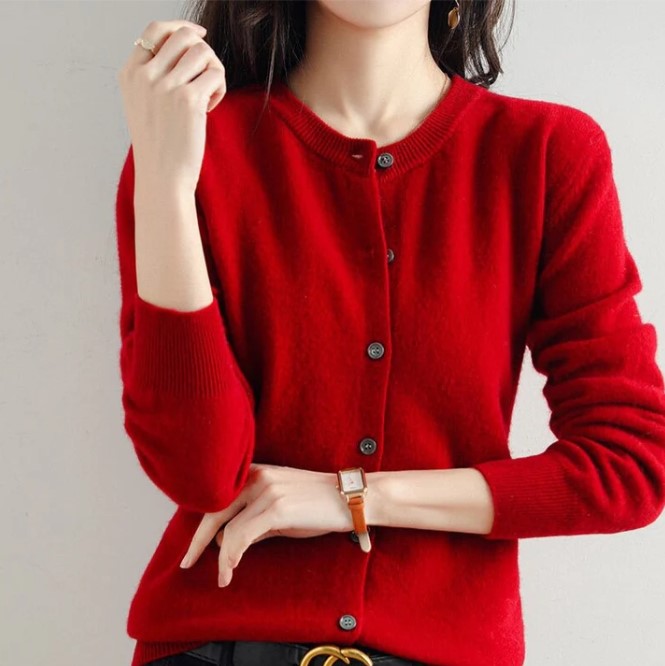 Evelyn - Elegant cardigan perfect for spring trips