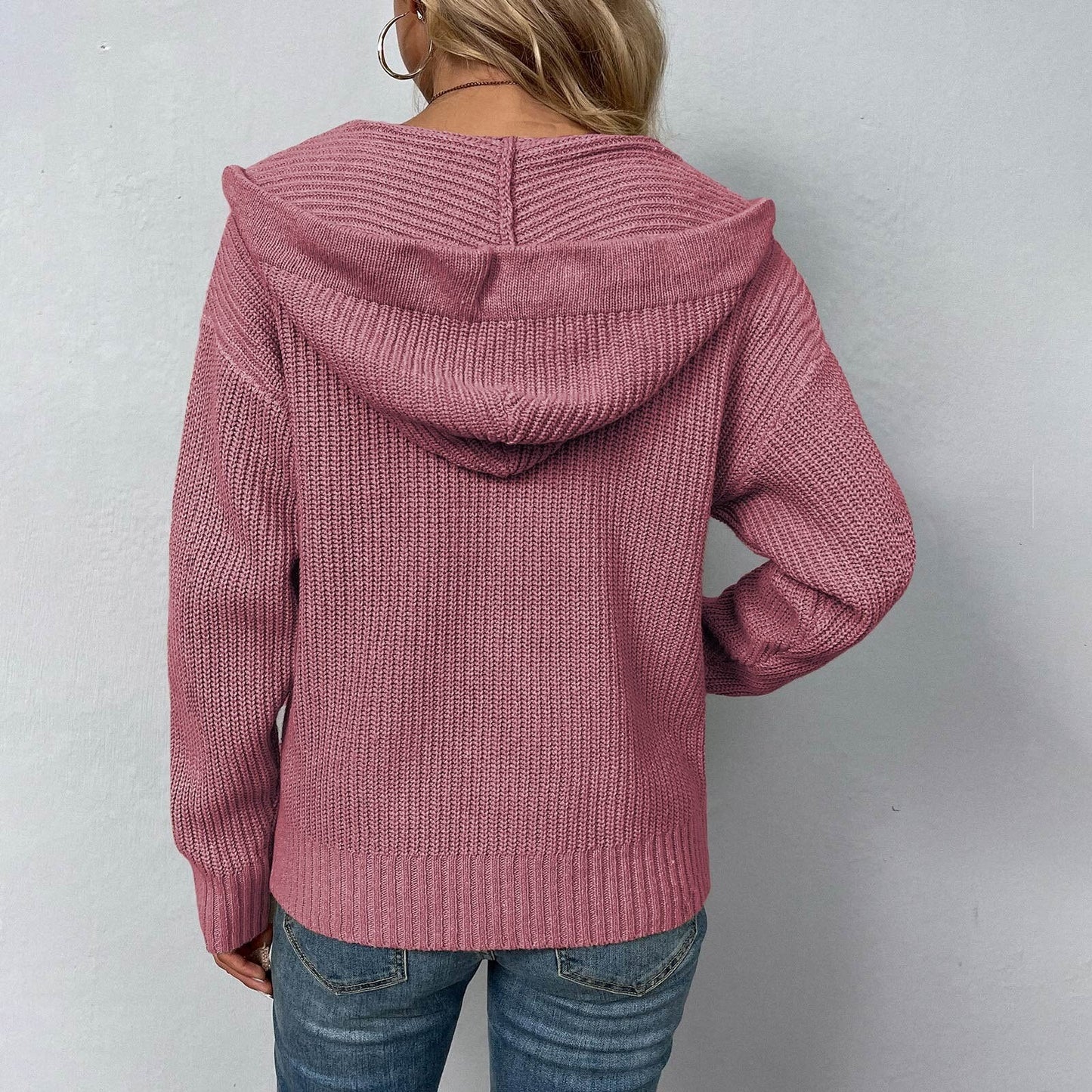 Lyra - Stylish Women's Sweater Vest for Every Occasion