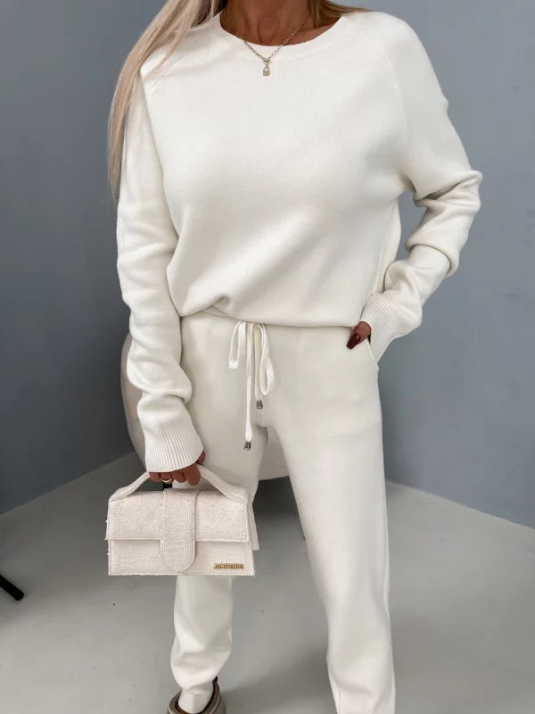 Nemia - Elegant Loungewear Set for the Fashion-conscious Woman