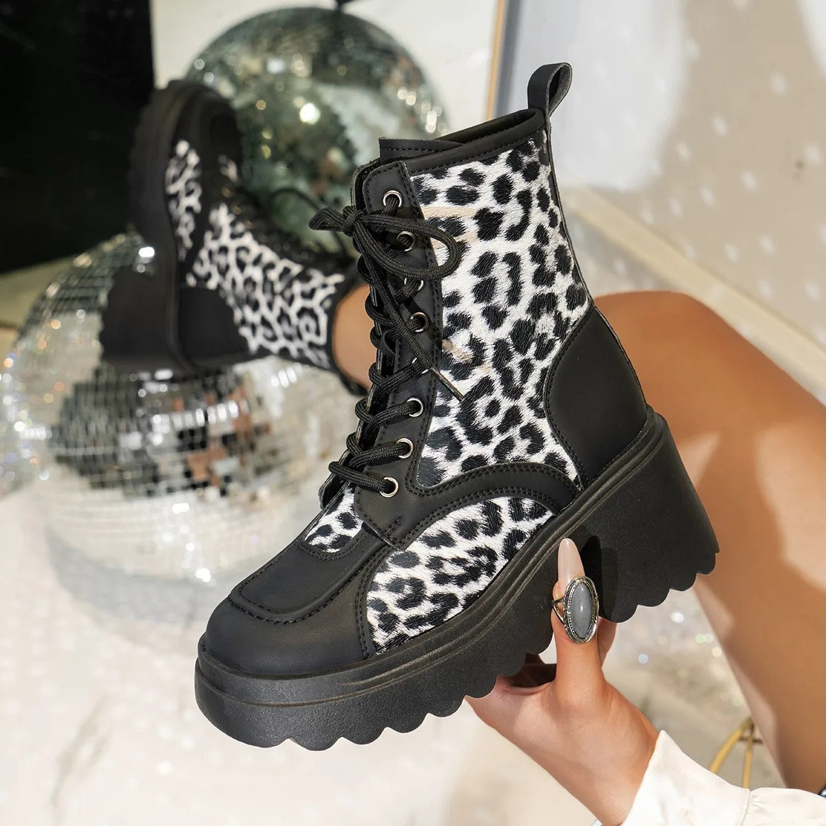 Clara - Stylish Women's Knee-High Booties with Trendy Leopard Print
