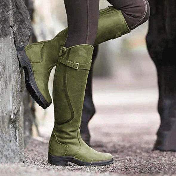 Stylish women's boots with water-repellent properties from Cornelia