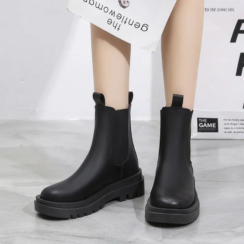 Jane - Vintage-style boots with chunky square heel