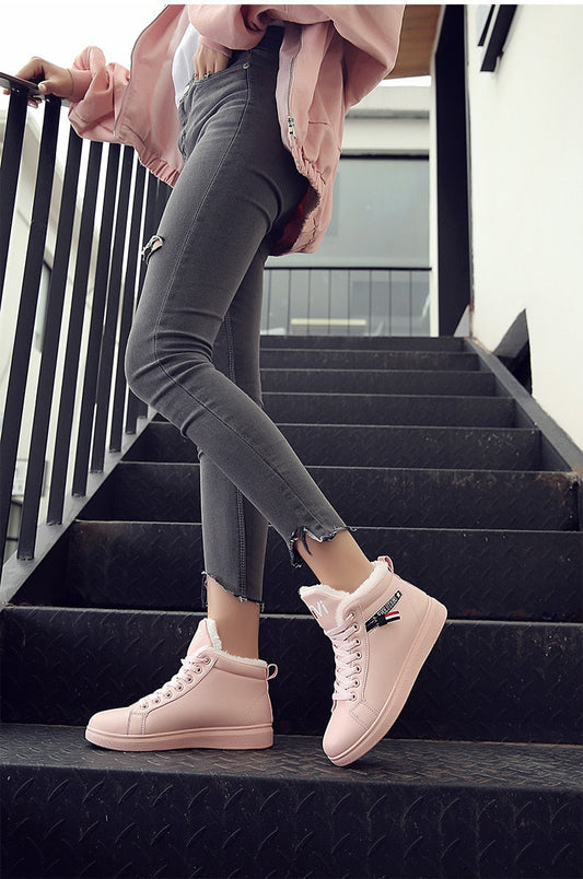 Dahlia - Luxurious, comfortable and lined ankle boots for women