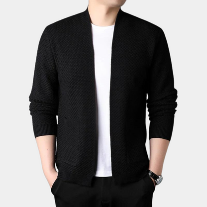 Stylish men's blazer with chic pockets