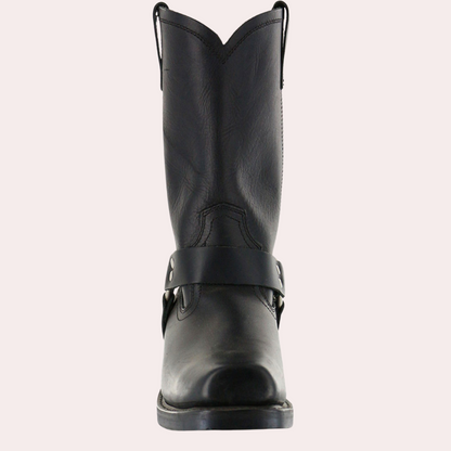 Chic men's cowboy boots for a stylish look