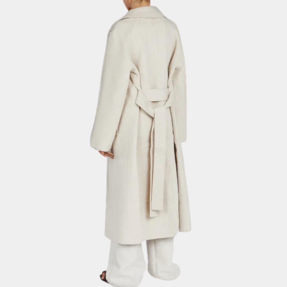Chic women's trench coat for an elegant look