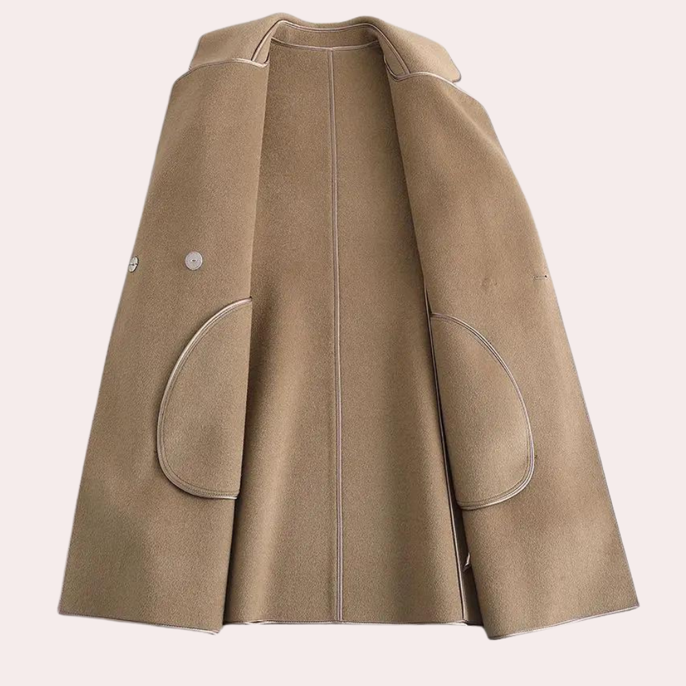 Elegant women's trench coat in luxurious quality
