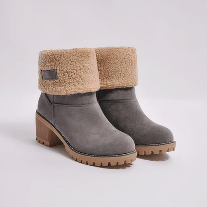 Stylish boots with square heel - Haven
