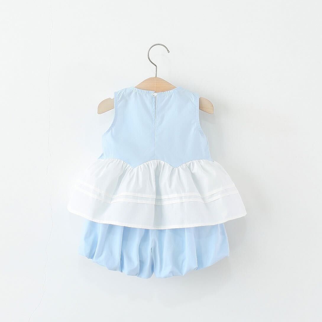 Flower top and balloon shorts set