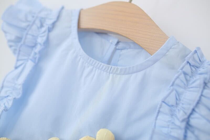 Ruffle three flower dress with hat