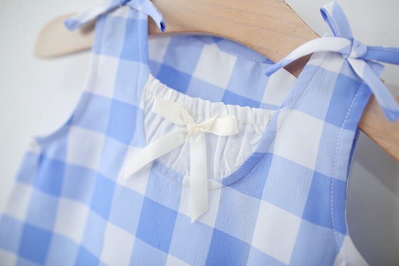 Eyelet checks dress with hat