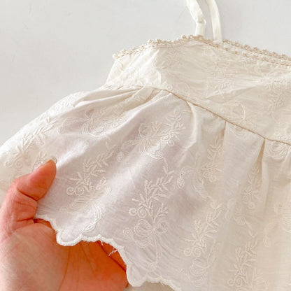 Embroidered top and printed lace pants premium set