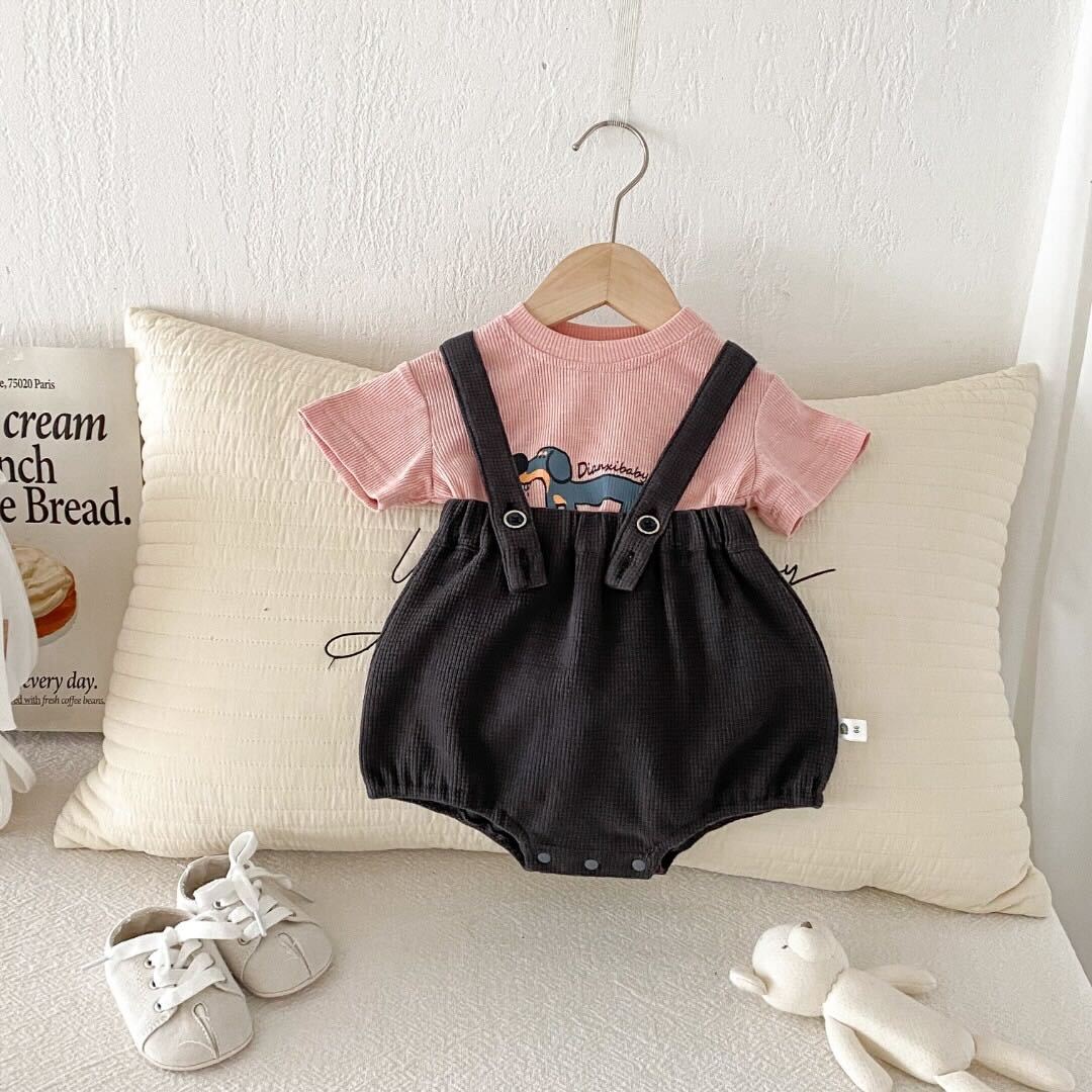 Tshirt and dungaree set