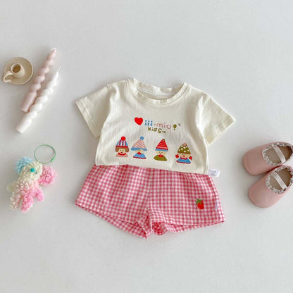 Printed tee and checkered shorts set