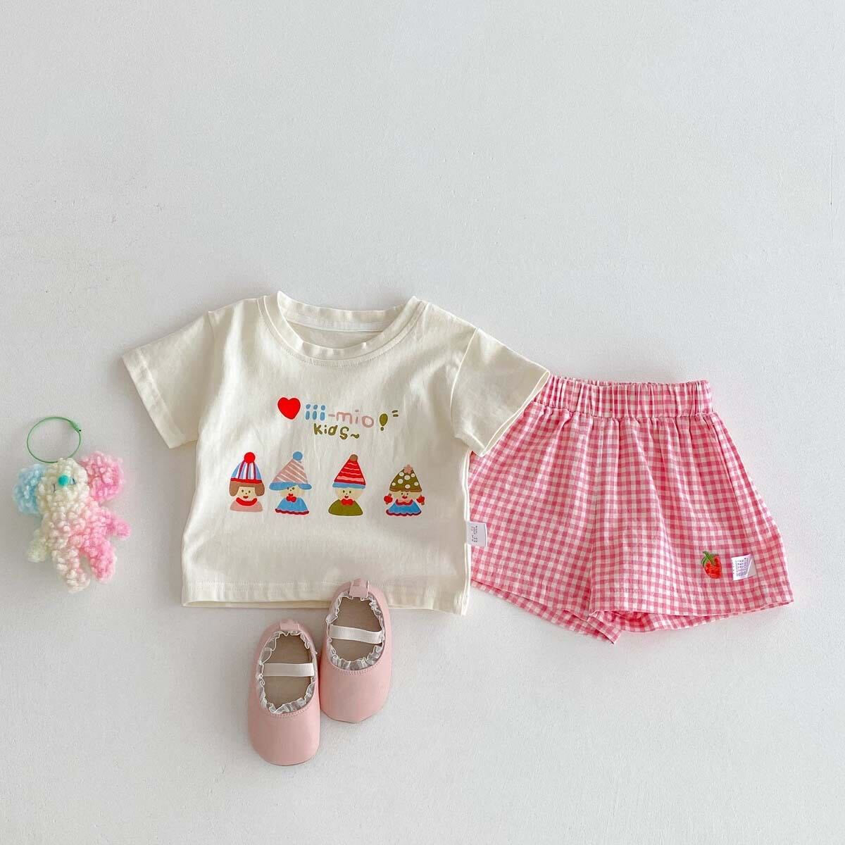 Printed tee and checkered shorts set