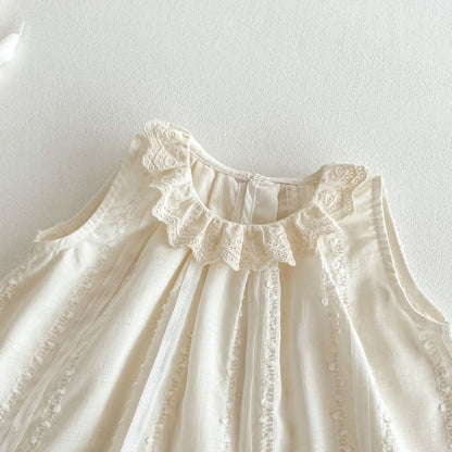Eyelet lace collar set