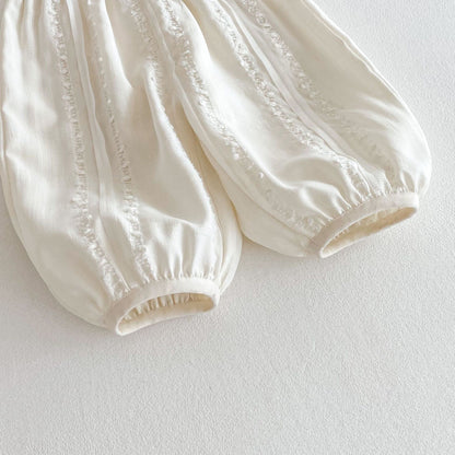 Eyelet lace collar set