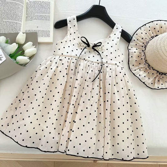 Polka dot dress with hat