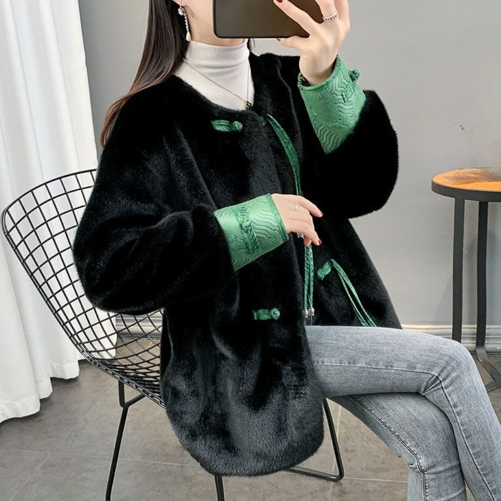 OYA - Trendy Women's Winter Coat for an Elegant Look