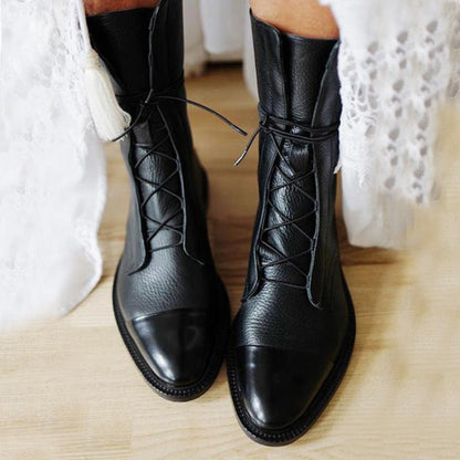Dorothy - Trendy women's boots for the modern woman