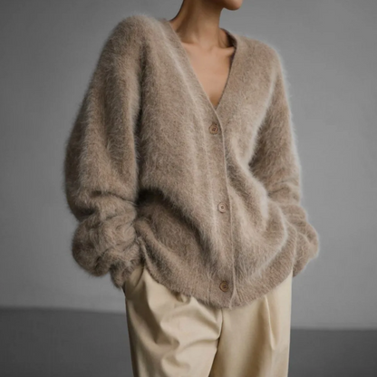 Luxurious cashmere cardigan from Cosy Couture