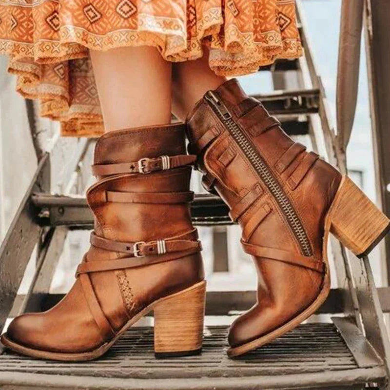 Luna - Vintage Women's Boots with Style