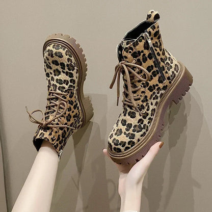 Charlene - Trendy Boots in Dazzling Leopard Print