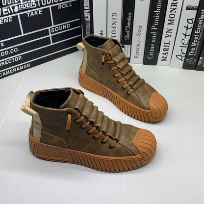 Elegant Men's Darcy Boots for a Stylish Look