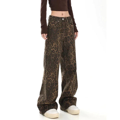 Gilda - Trendy Retro Pants with Striking Leopard Print