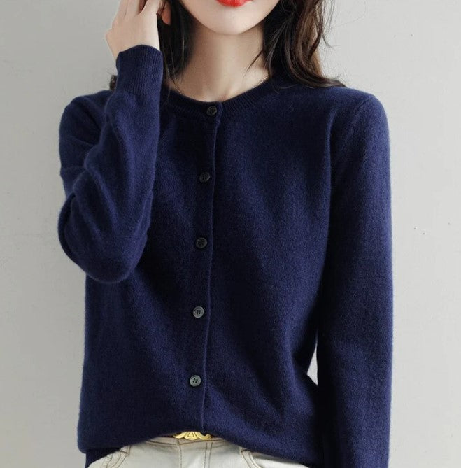 Evelyn - Elegant cardigan perfect for spring trips