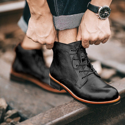 Elegant leather men's boots from Realm