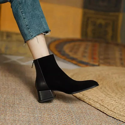 Jenelyn - Stylish Ankle Boots for an Elegant Look