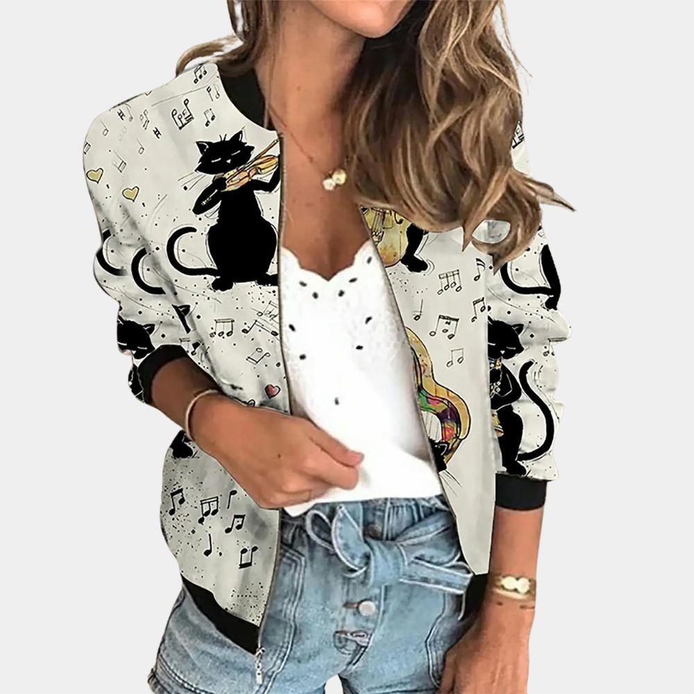 Stylish women's coat with trendy print