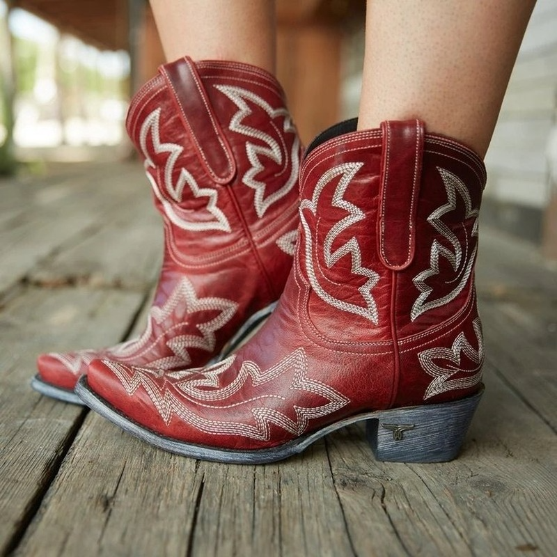 Stylish embroidered leather cowboy boots - Laurice