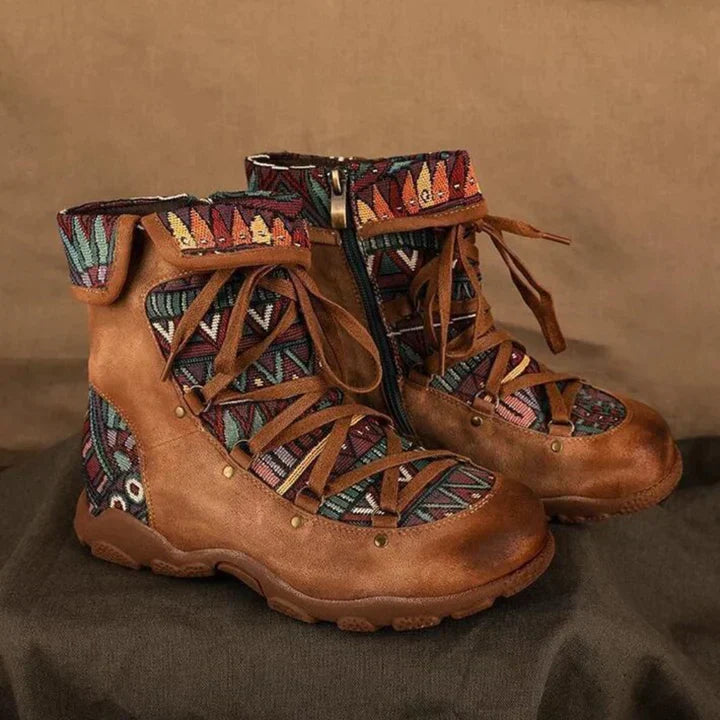 Eloise - Discover the latest fashion trend with these trendy boots!