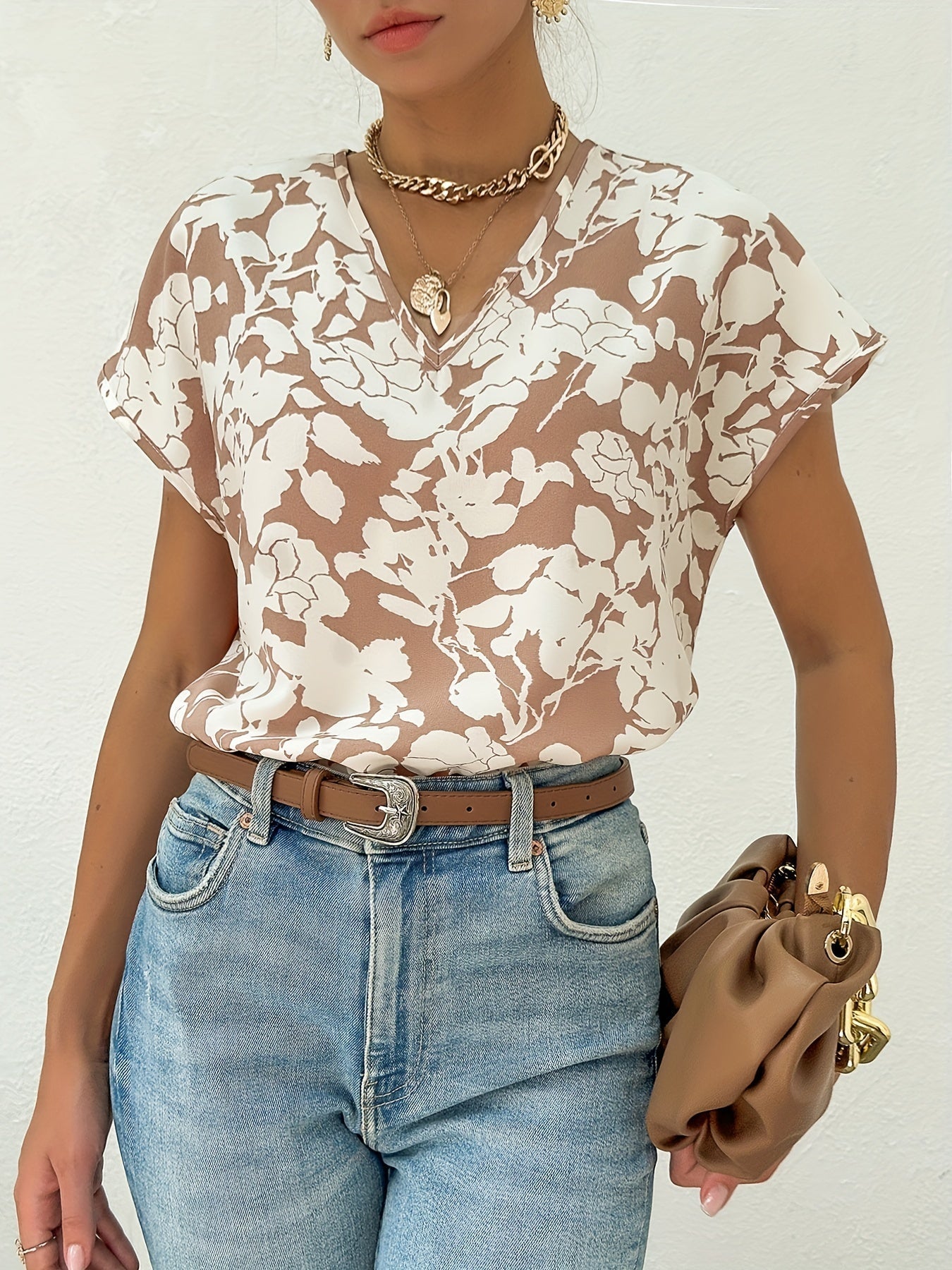 Ariel - Stylish Summer Blouse with Beautiful Floral Print for Women