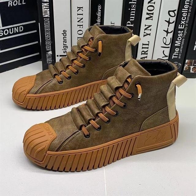 Elegant Men's Darcy Boots for a Stylish Look